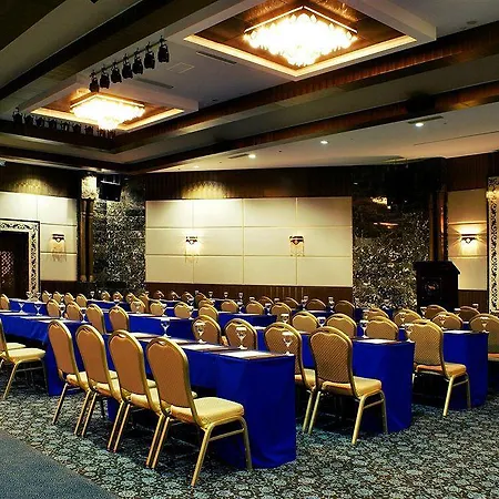 Swissotel And Szálloda