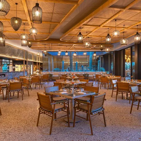 Hotell Swissotel And 5*