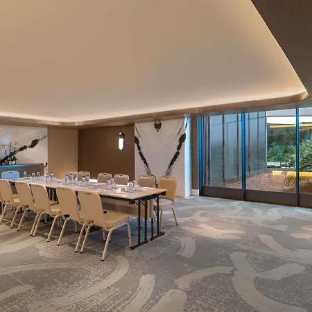 Swissotel And Çeşme