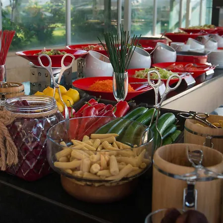 Swissotel And Hotel Çeşme