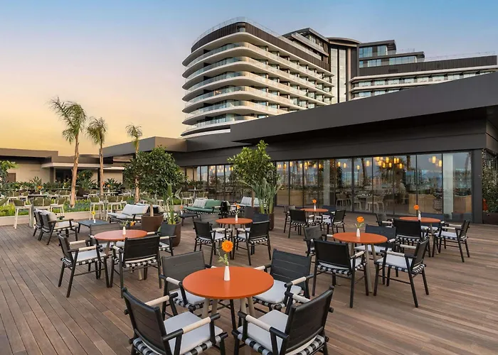 Swissotel And Чешме