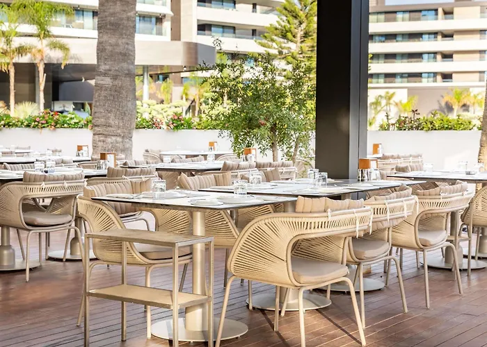 Swissotel And Чешме