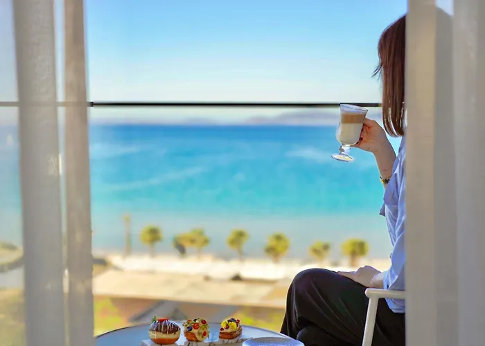 Swissotel And 5* Чешме