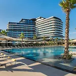 Swissotel And Çeşme