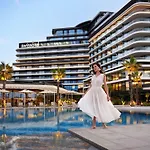 Swissotel And Чешме