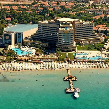 Swissotel And Чешме
