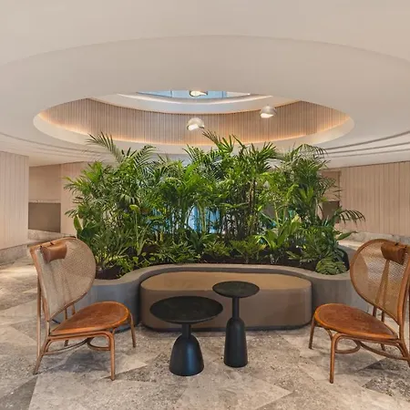 Готель Swissotel And 5*