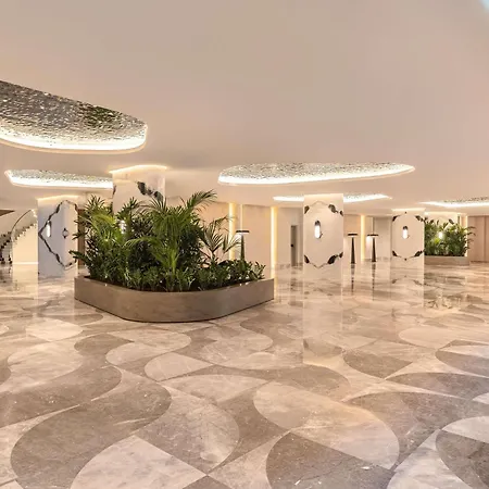 فندق Swissotel And 5*