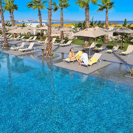 Swissotel And Cesme