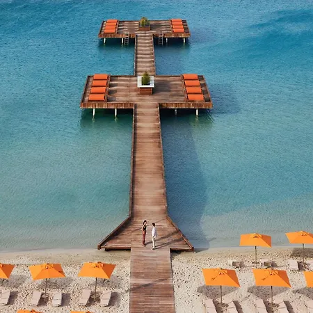 Swissotel And Hotel Cesme