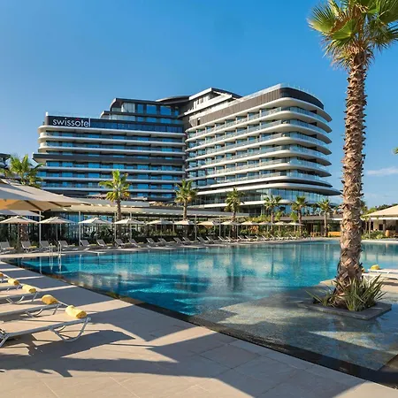 Swissotel And Hotel Cesme