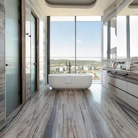 Swissotel And מלון 5*