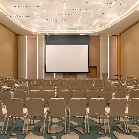 Swissotel And מלון 5*
