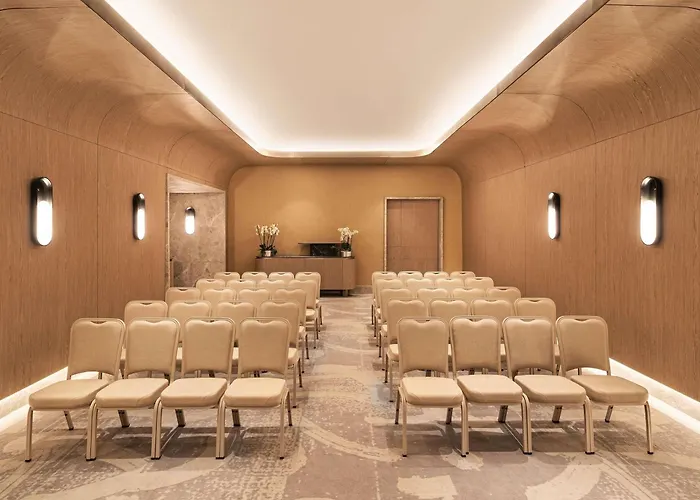 Swissotel And Szálloda