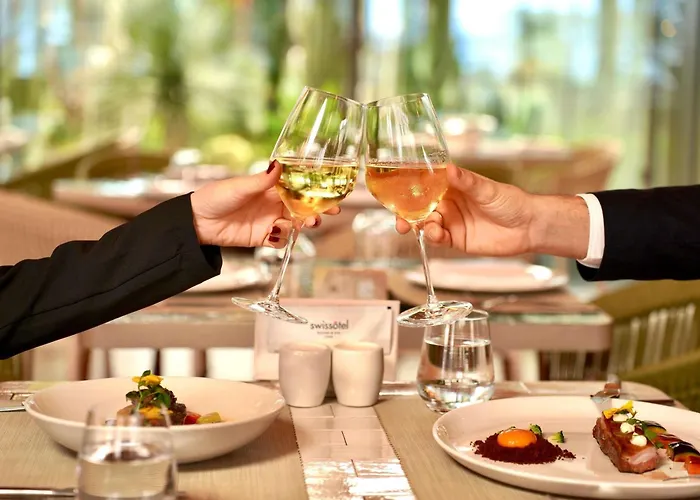 Swissotel And Szálloda